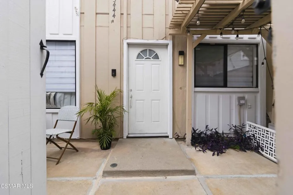 3444 Lockwood Court #18 Simi Valley, CA 93063