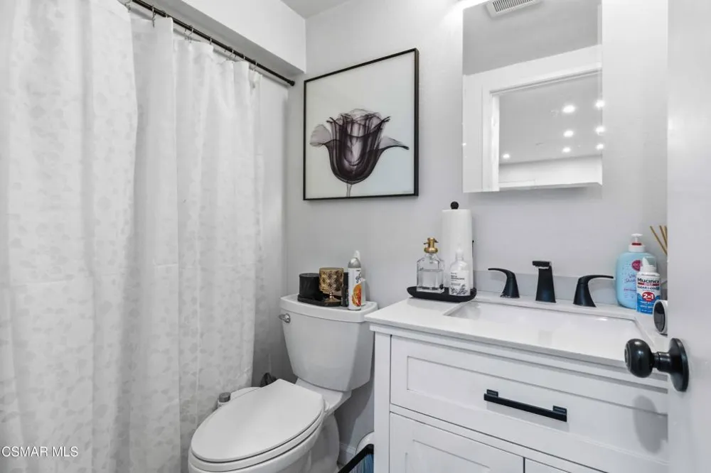 3444 Lockwood Court #18 Simi Valley, CA 93063