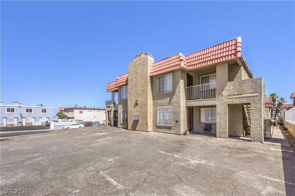6920 Dunsbach Way Las Vegas, NV 89156