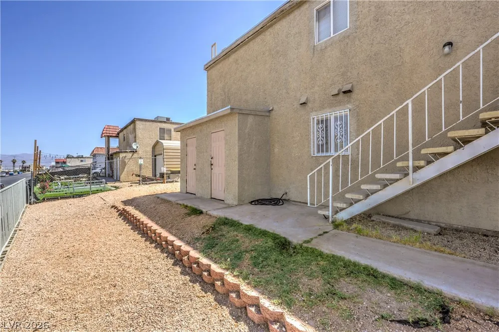 6920 Dunsbach Way Las Vegas, NV 89156