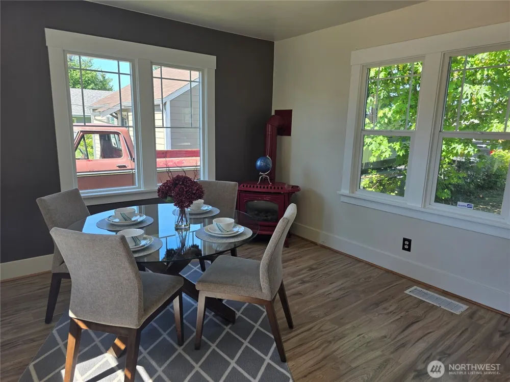 8902 Forest Road SW Lakewood, WA 98498