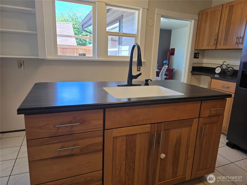 8902 Forest Road SW Lakewood, WA 98498