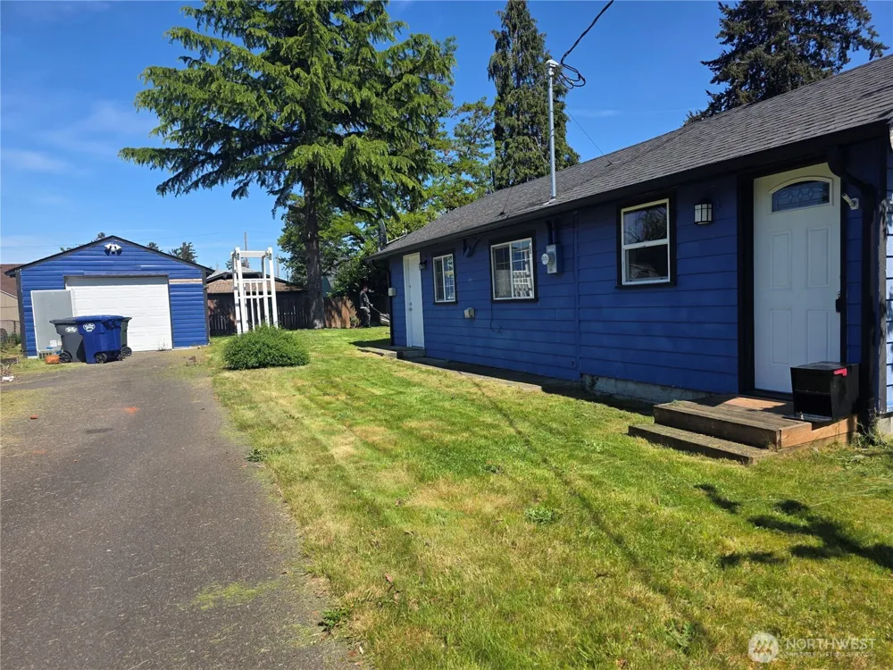 8902 Forest Road SW Lakewood, WA 98498