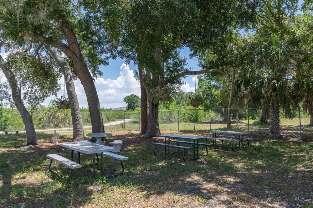 3281 38TH WAY S #C St Petersburg, FL 33711
