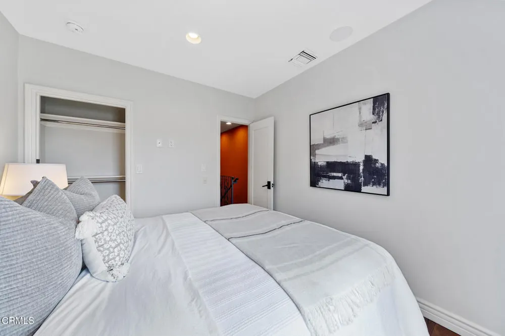 1659 S Oak Knoll Avenue San Marino, CA 91108