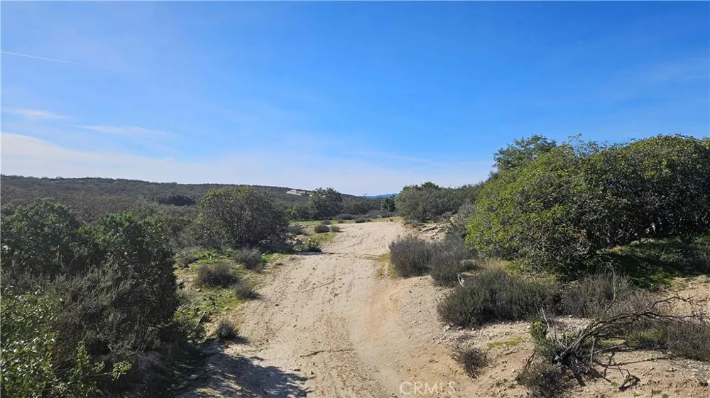 1910 Tierra Del Sol Road Boulevard, CA 91905