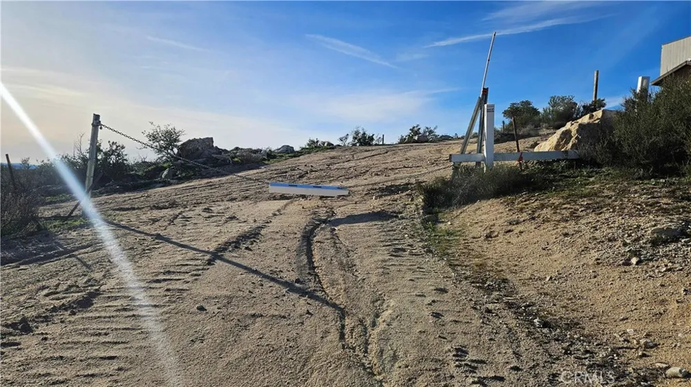 1910 Tierra Del Sol Road Boulevard, CA 91905