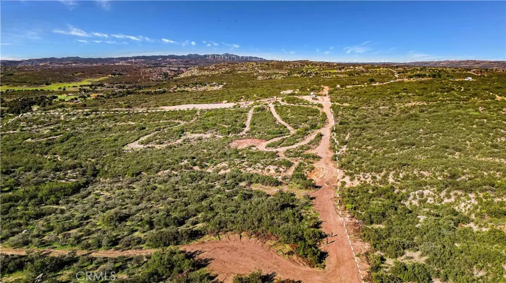 1910 Tierra Del Sol Road Boulevard, CA 91905