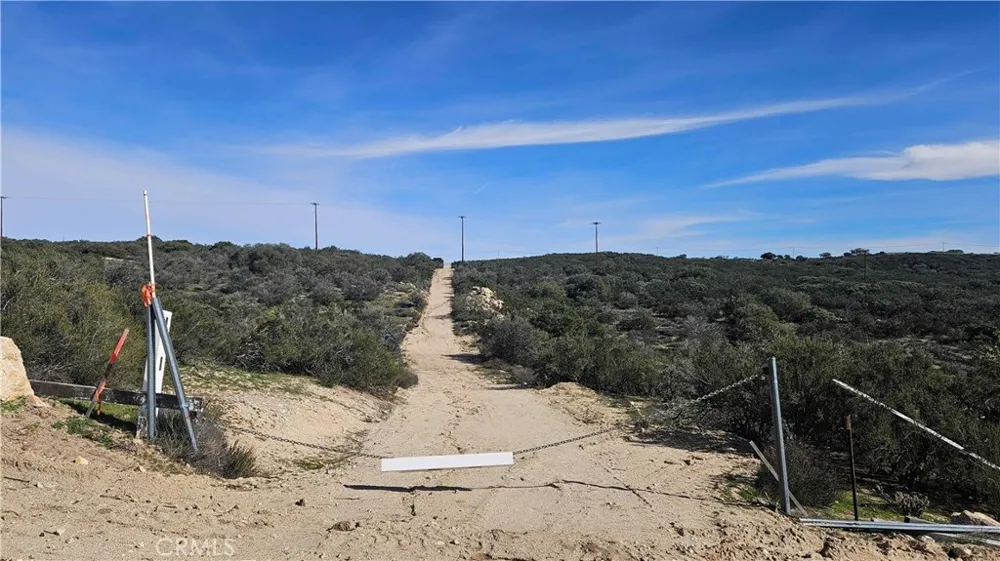 1910 Tierra Del Sol Road Boulevard, CA 91905