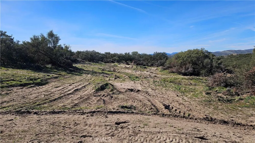 1910 Tierra Del Sol Road Boulevard, CA 91905