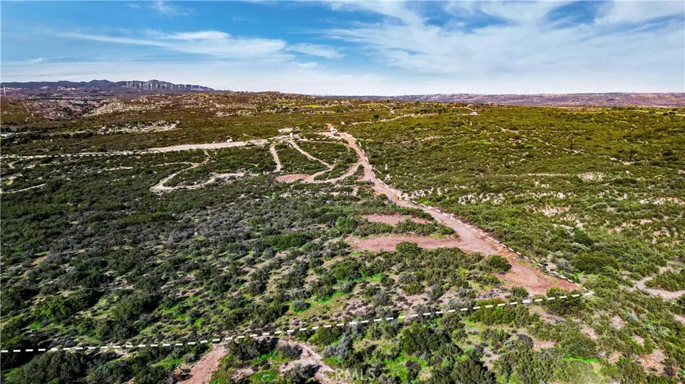 1910 Tierra Del Sol Road Boulevard, CA 91905