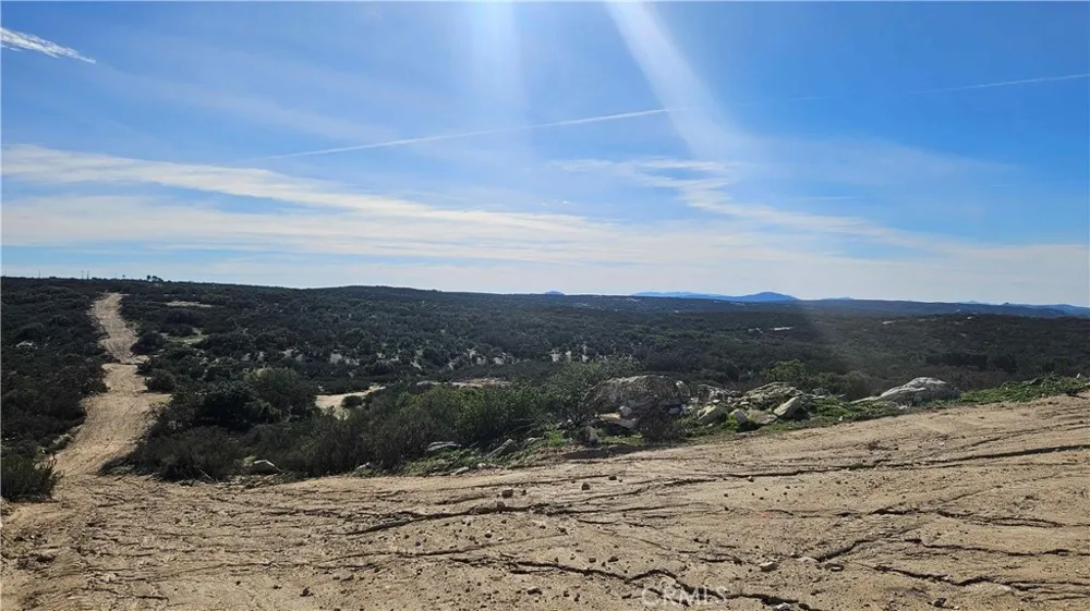1910 Tierra Del Sol Road Boulevard, CA 91905