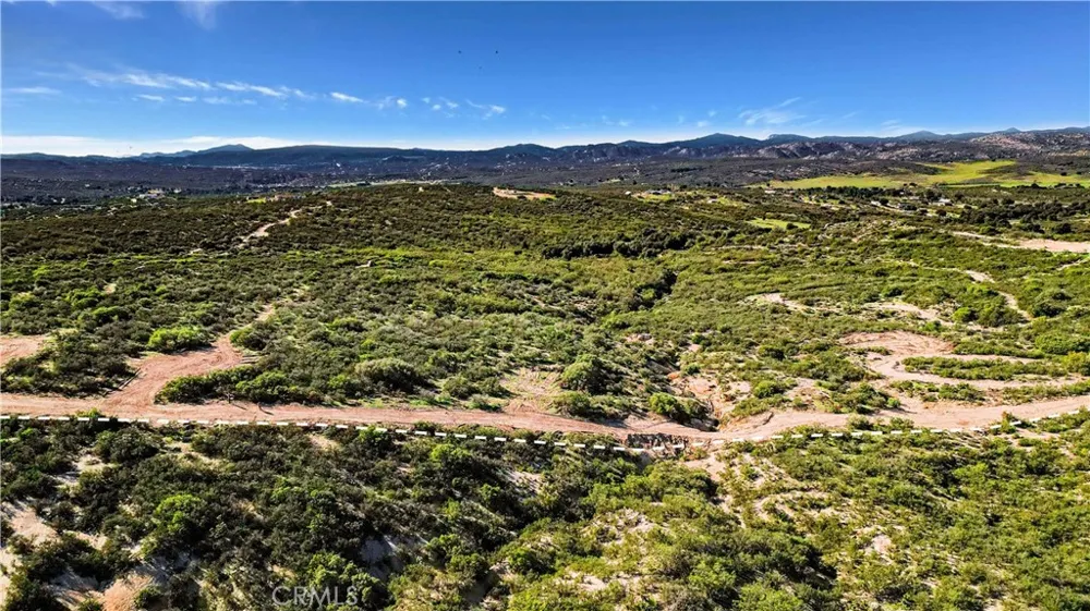 1910 Tierra Del Sol Road Boulevard, CA 91905