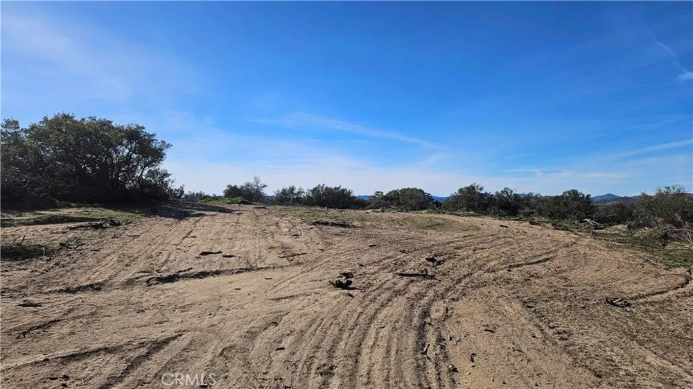 1910 Tierra Del Sol Road Boulevard, CA 91905