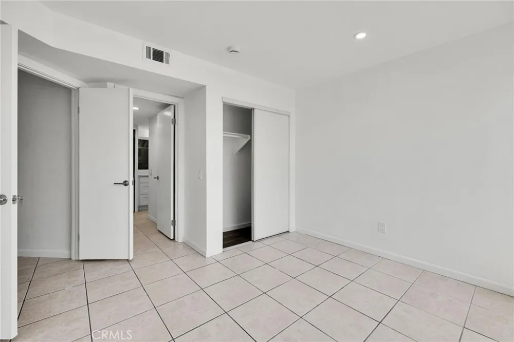 25269 Pine Creek Lane Wilmington, CA 90744