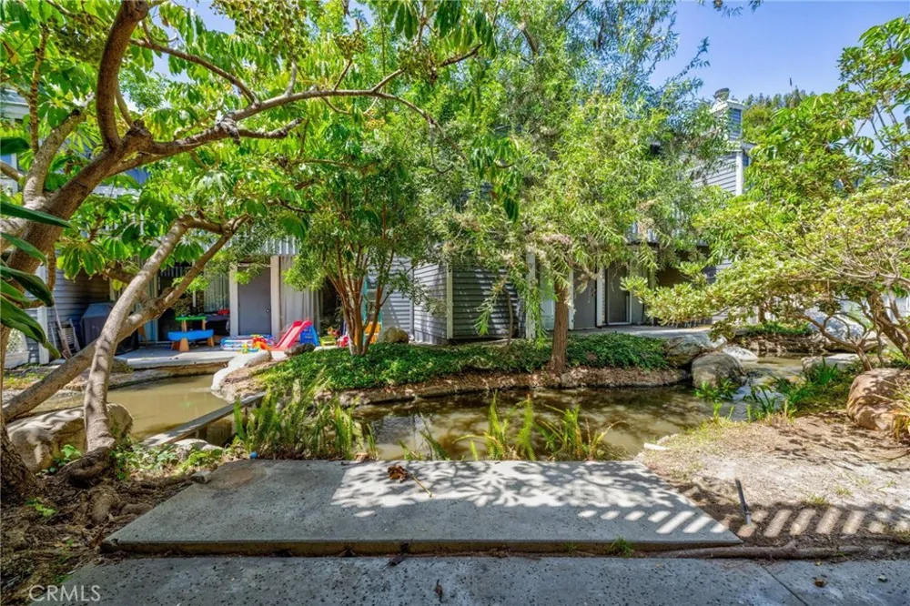 25269 Pine Creek Lane Wilmington, CA 90744