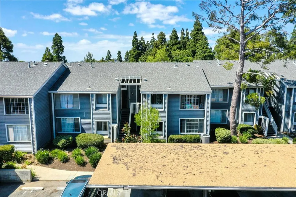 25269 Pine Creek Lane Wilmington, CA 90744