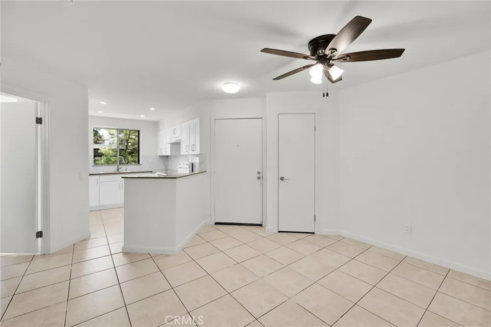 25269 Pine Creek Lane Wilmington, CA 90744
