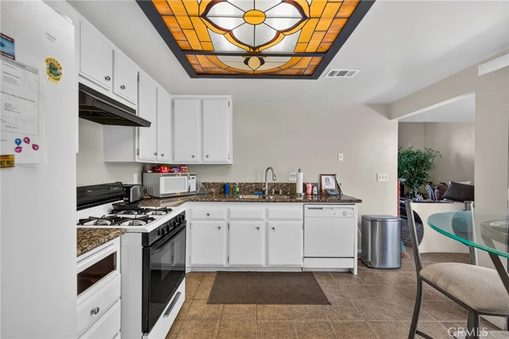 1974 E Lynwood Drive #10E San Bernardino, CA 92404