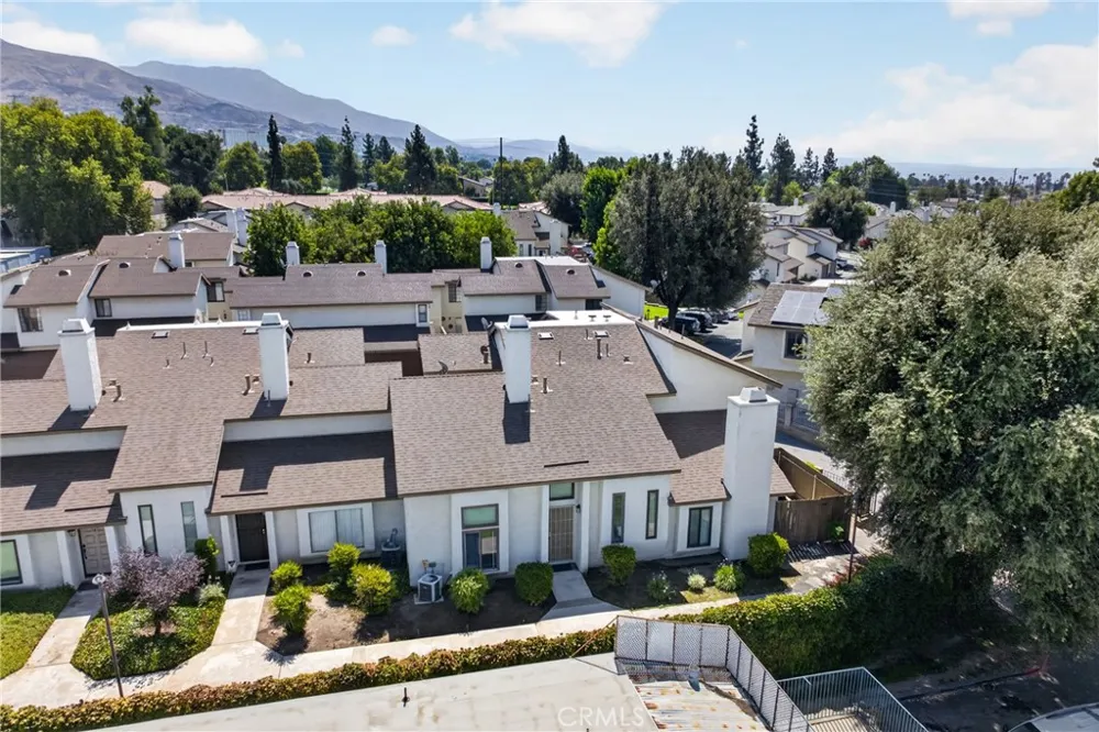 1974 E Lynwood Drive #10E San Bernardino, CA 92404