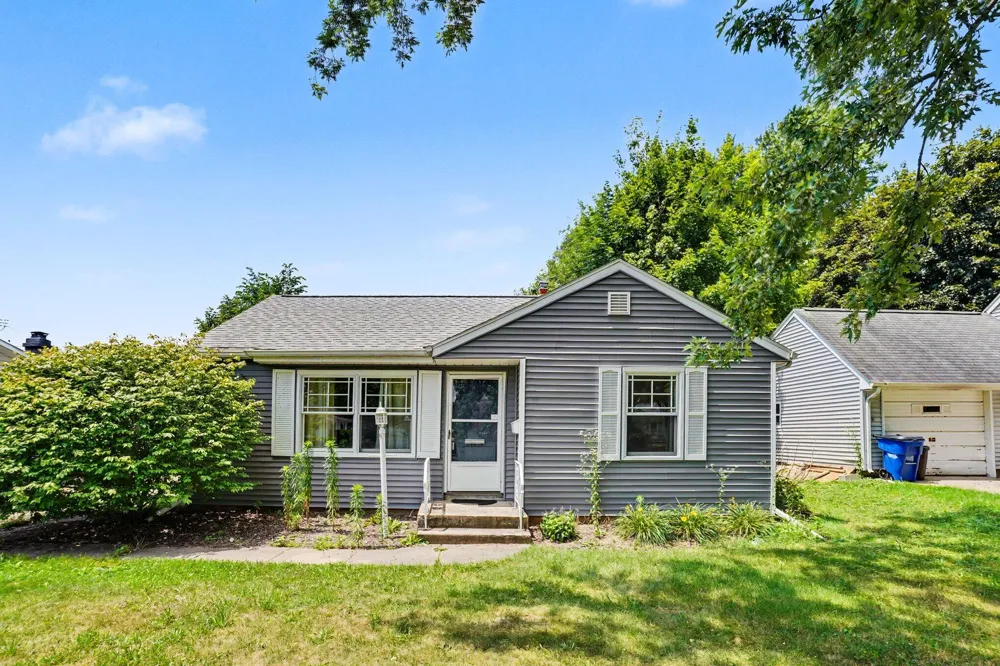 121 Ridgeway Drive Battle Creek, MI 49015