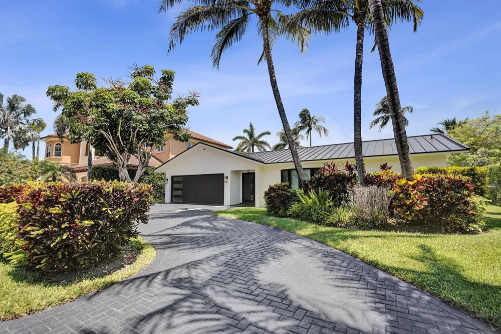 933 Banyan Drive Delray Beach, FL 33483