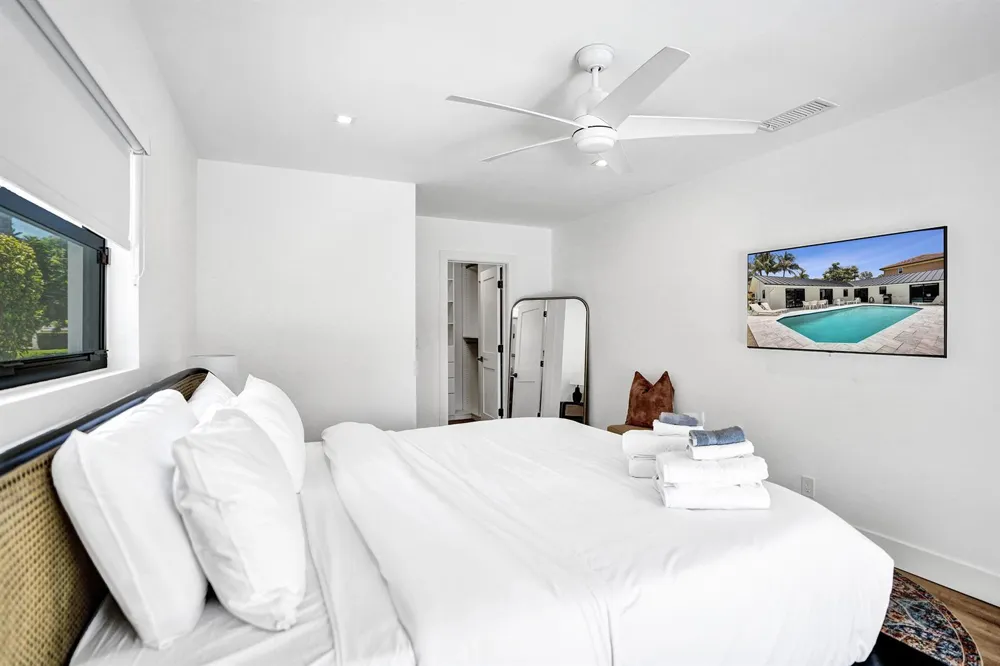 933 Banyan Drive Delray Beach, FL 33483