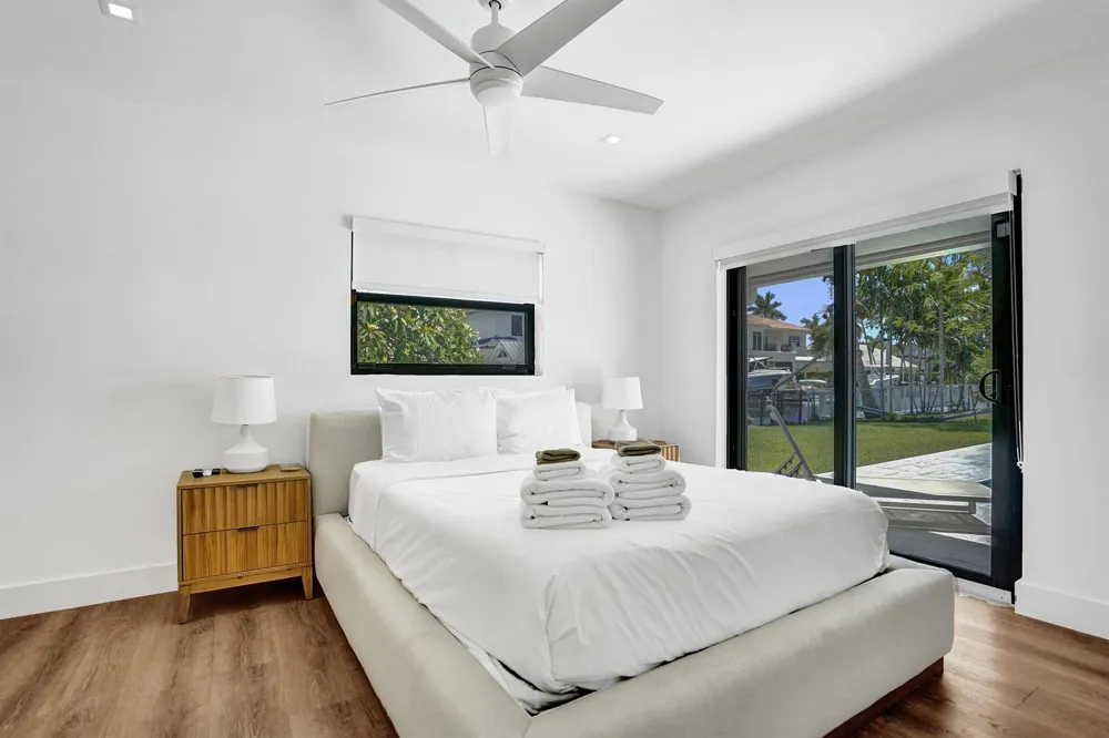 933 Banyan Drive Delray Beach, FL 33483