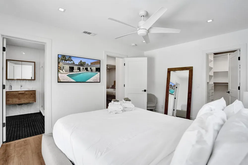 933 Banyan Drive Delray Beach, FL 33483