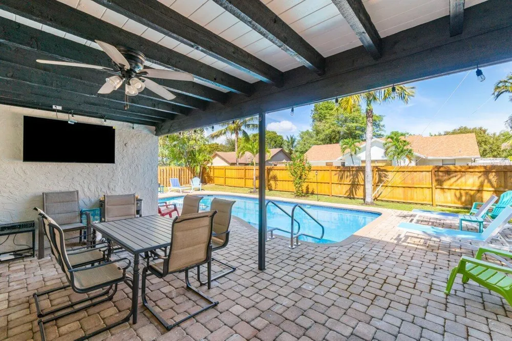 1315 Fulmar Drive Delray Beach, FL 33444