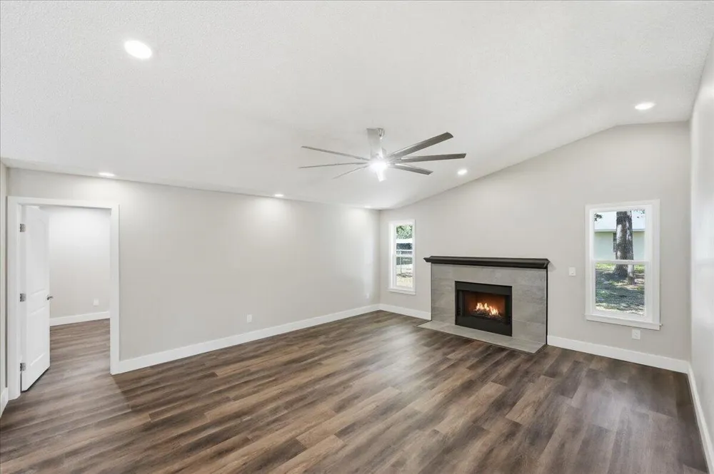 271 Naylor NE Palm Bay, FL 32907