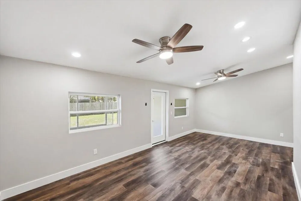 271 Naylor NE Palm Bay, FL 32907