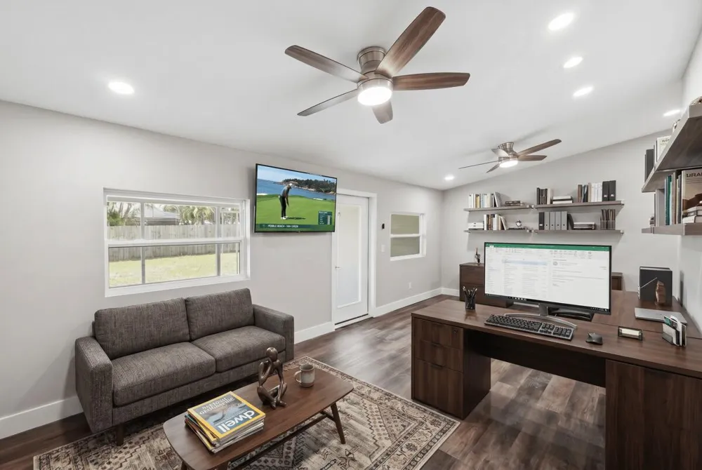 271 Naylor NE Palm Bay, FL 32907