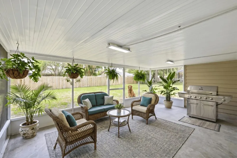 271 Naylor NE Palm Bay, FL 32907
