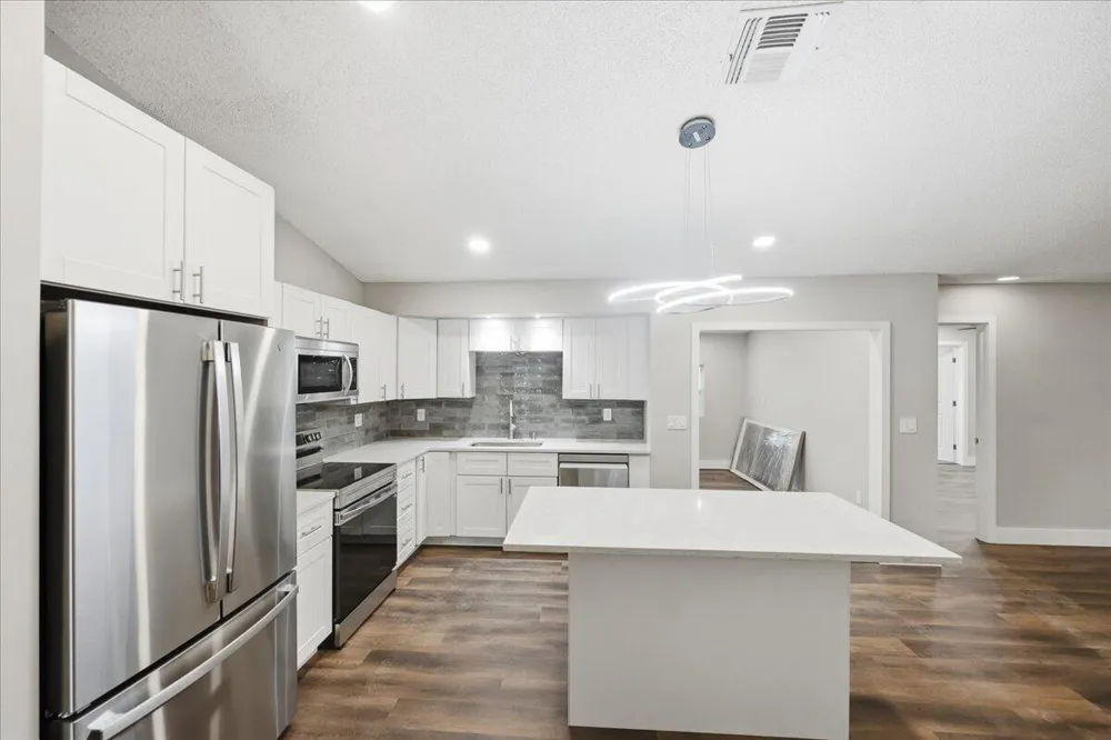 271 Naylor NE Palm Bay, FL 32907