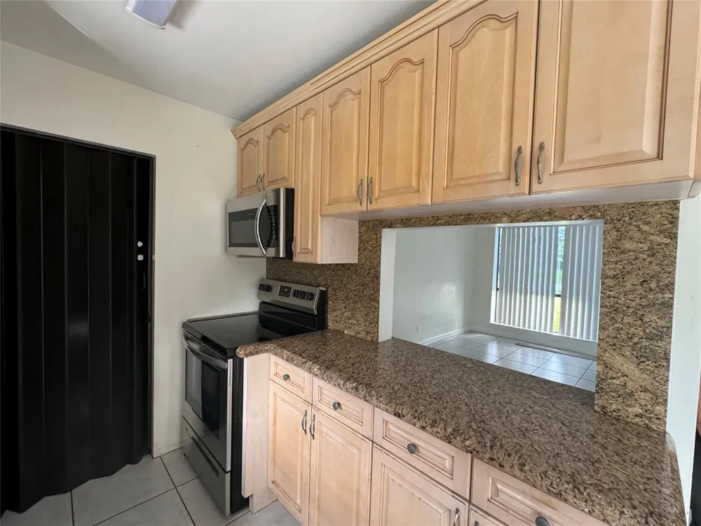 6101 NW 18th Street Margate, FL 33063