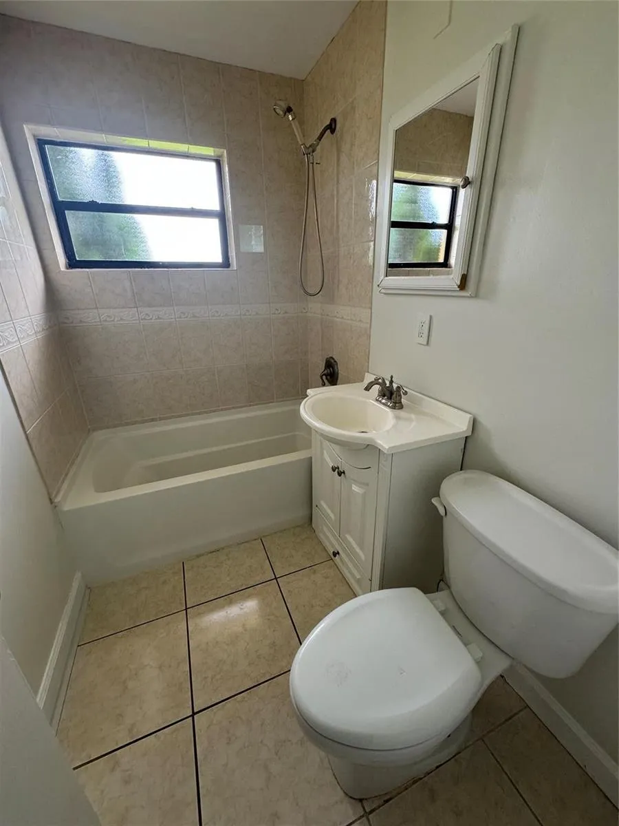 6101 NW 18th Street Margate, FL 33063