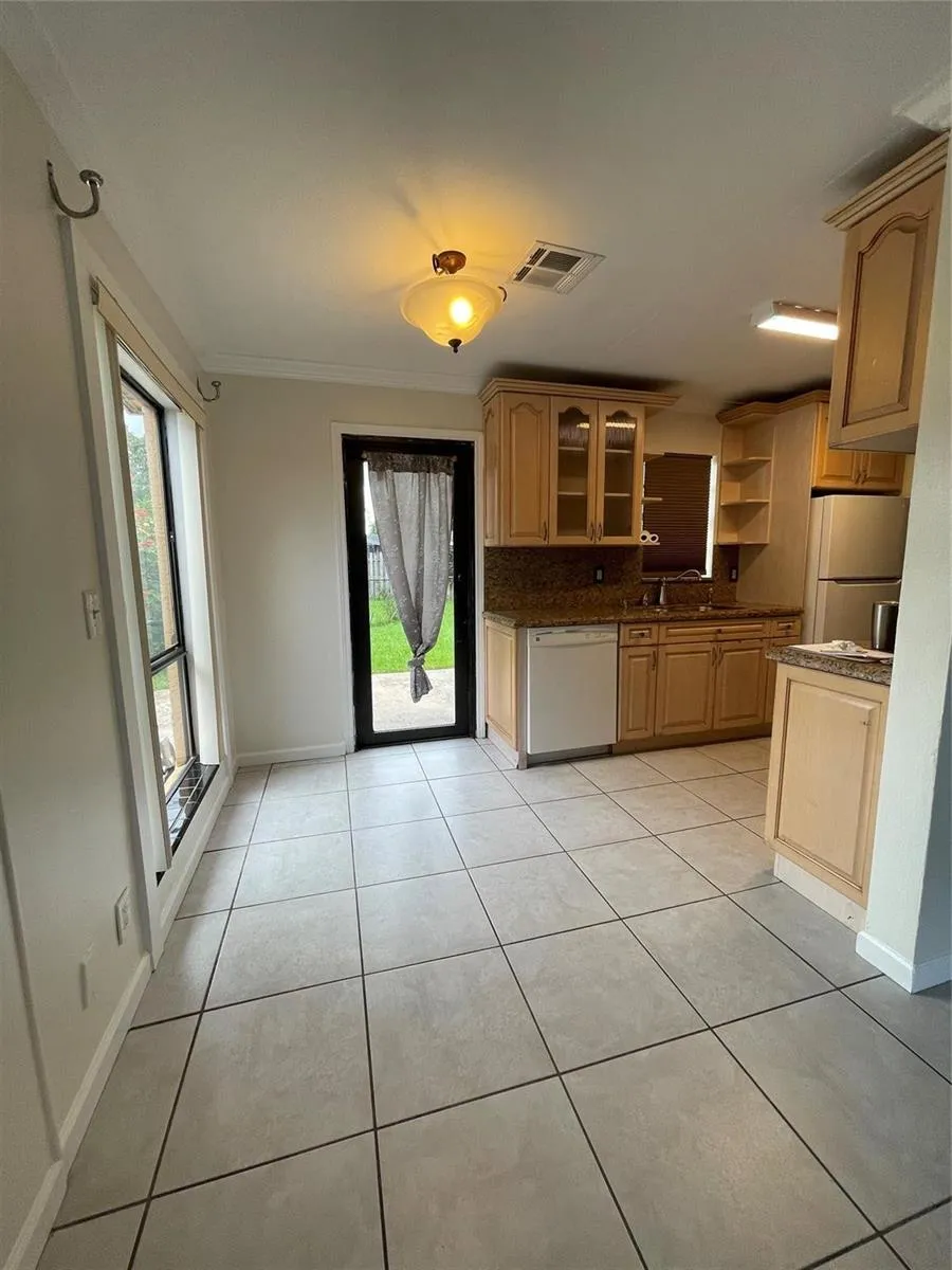 6101 NW 18th Street Margate, FL 33063
