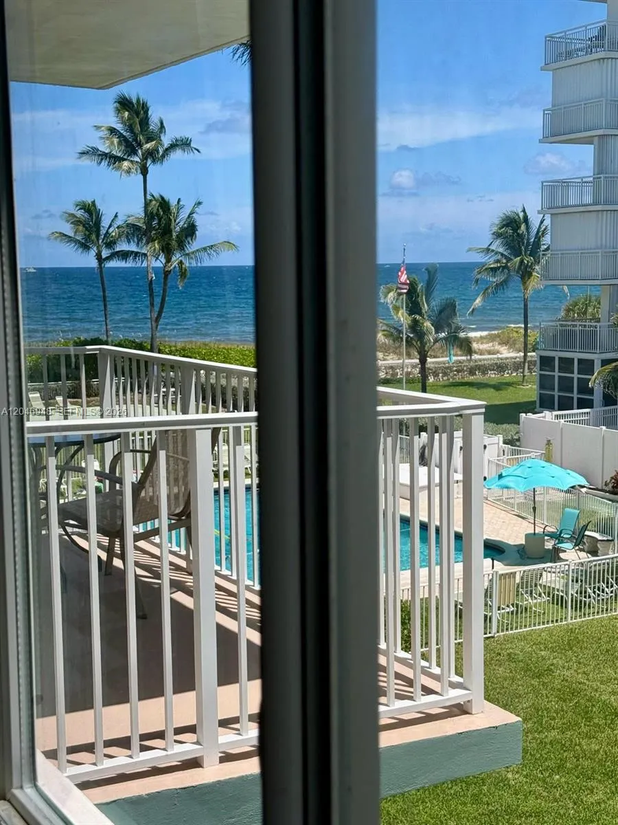 1750 S Ocean Blvd #304E Lauderdale By The Sea, FL 33062