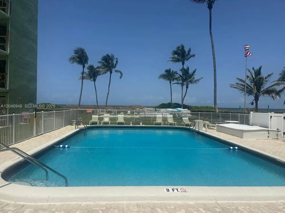 1750 S Ocean Blvd #304E Lauderdale By The Sea, FL 33062