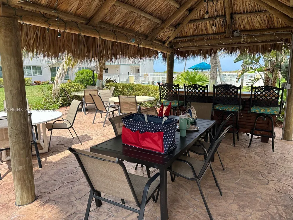 1750 S Ocean Blvd #304E Lauderdale By The Sea, FL 33062