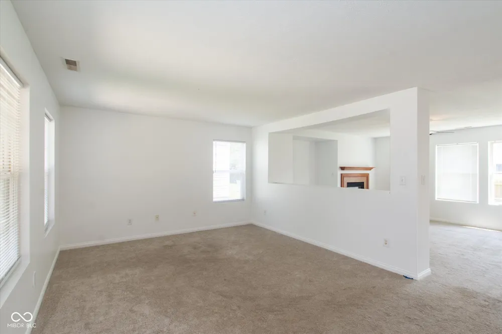 11217 Candice Drive Fishers, IN 46038