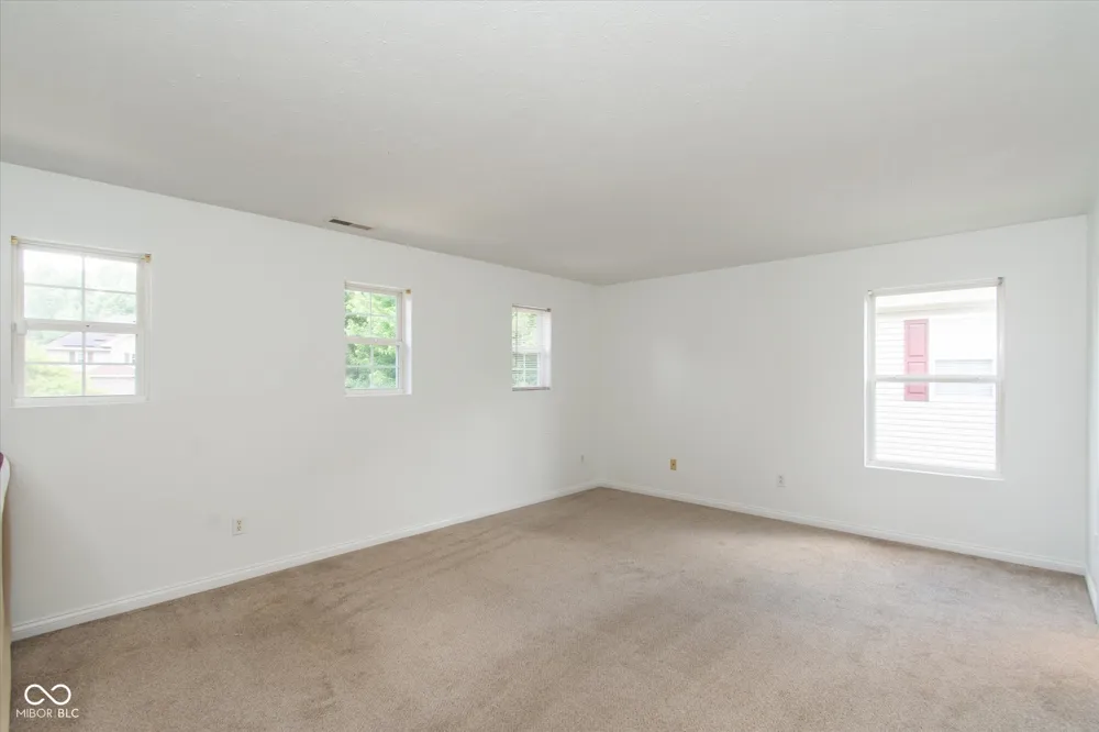 11217 Candice Drive Fishers, IN 46038
