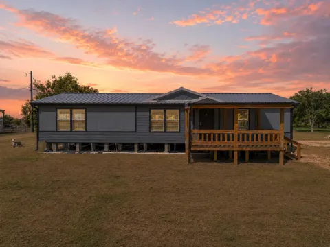 882 County Road 404