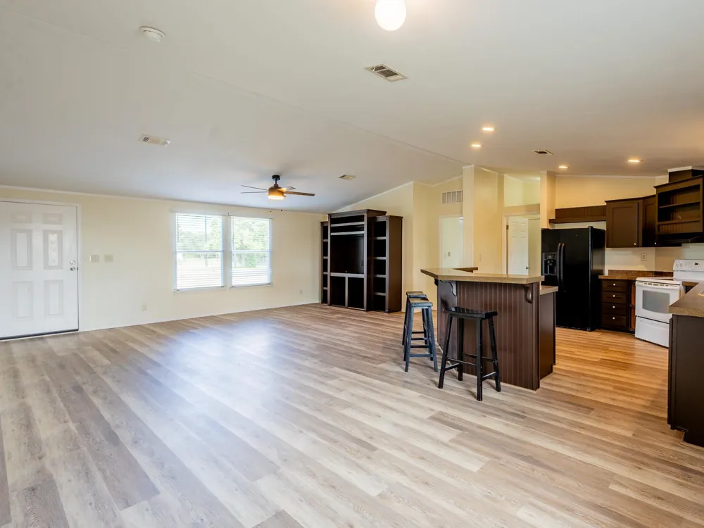 882 County Road 404 Bay City, TX 77414