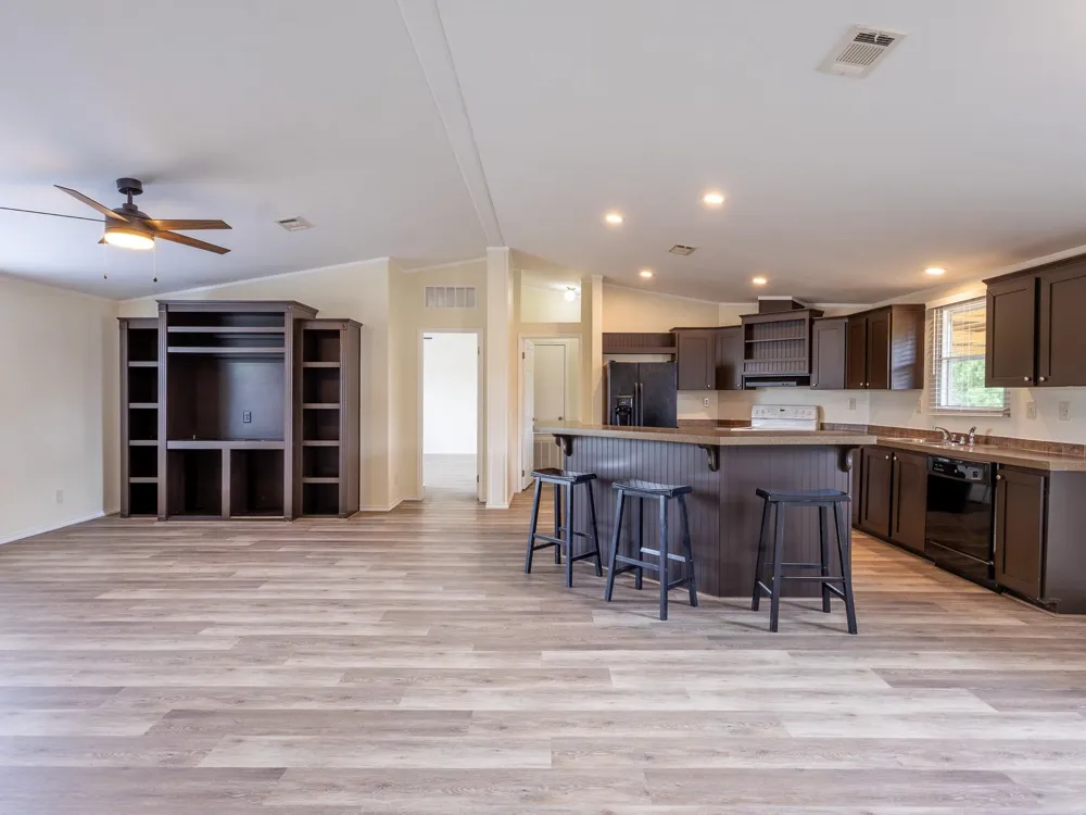 882 County Road 404 Bay City, TX 77414