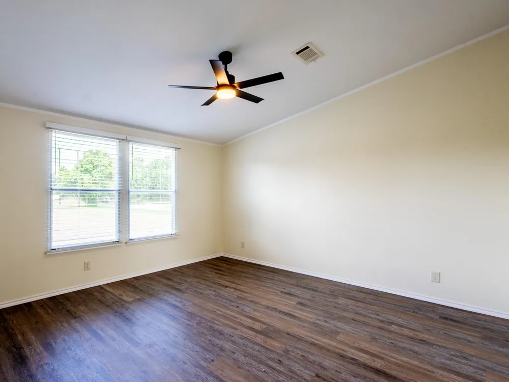 882 County Road 404 Bay City, TX 77414