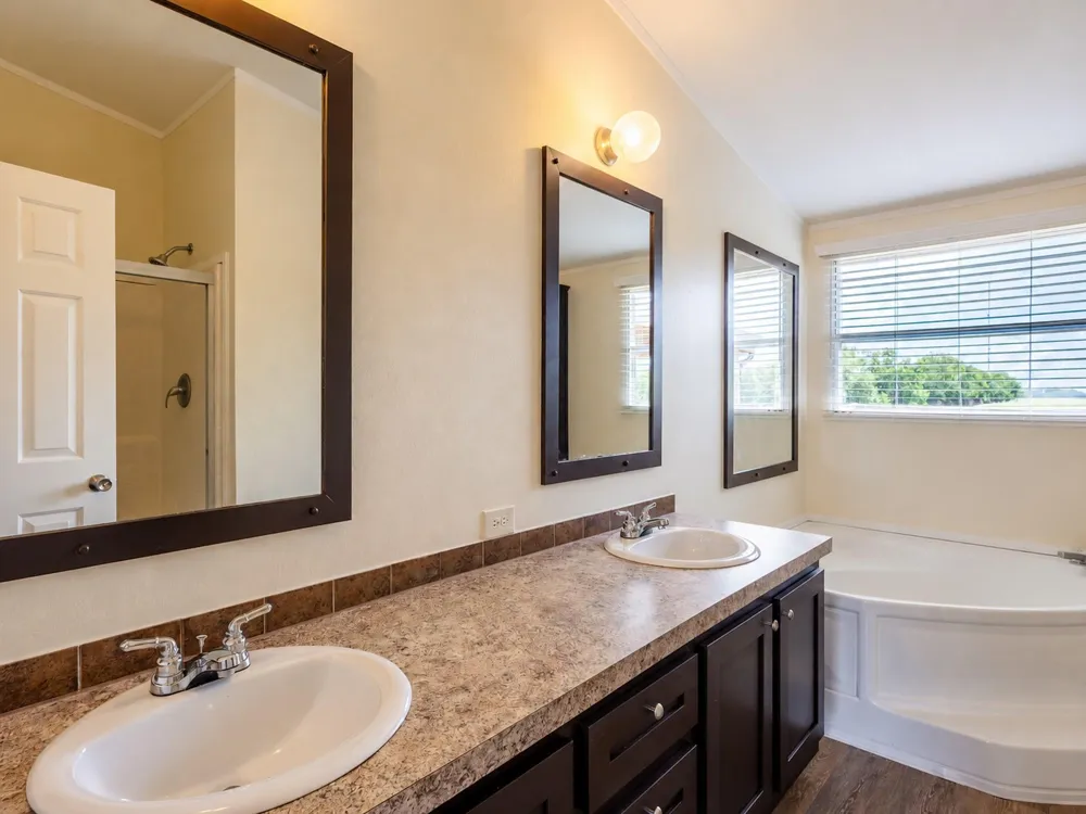 882 County Road 404 Bay City, TX 77414