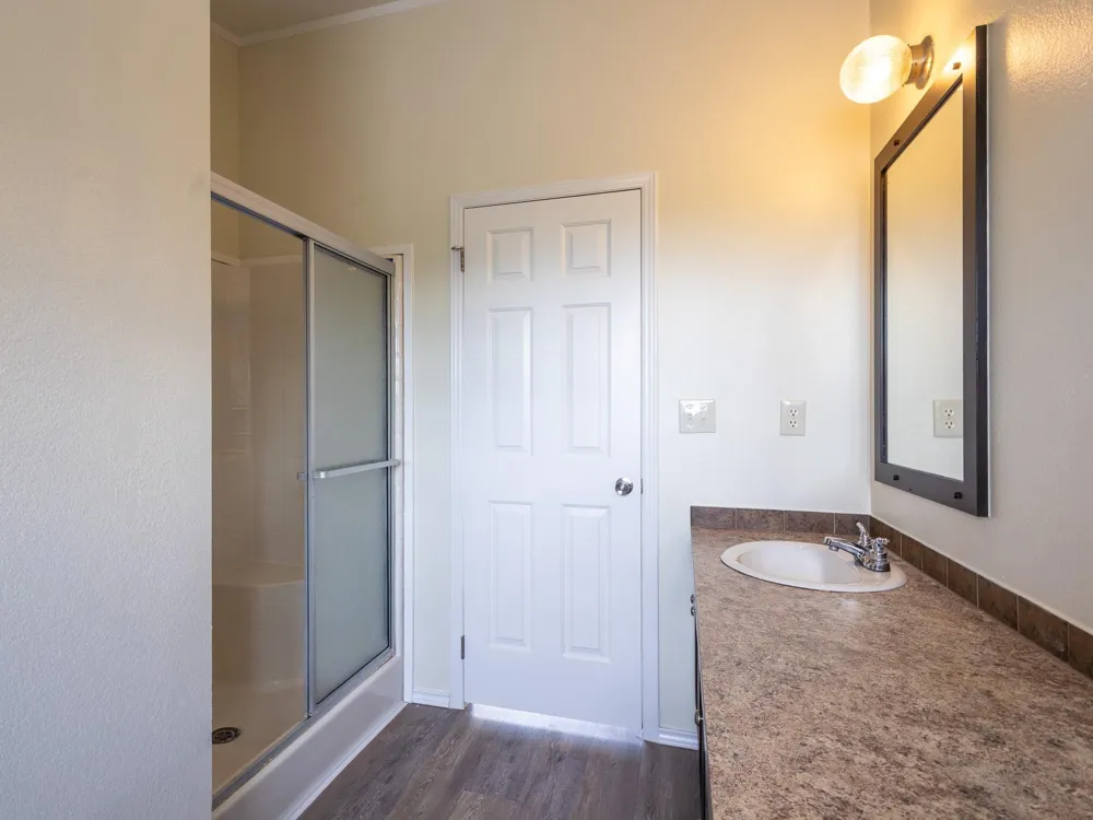 882 County Road 404 Bay City, TX 77414