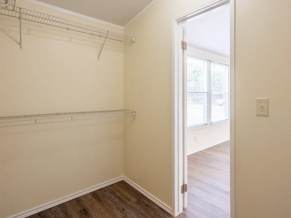 882 County Road 404 Bay City, TX 77414